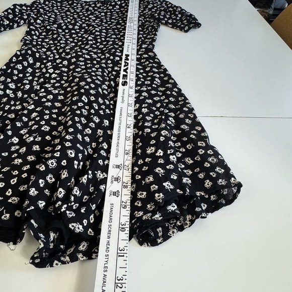 Reformation Dress Black Floral Back Keyhole Short Sleeve Milkmaid Size‎ 4 - Picture 9 of 9